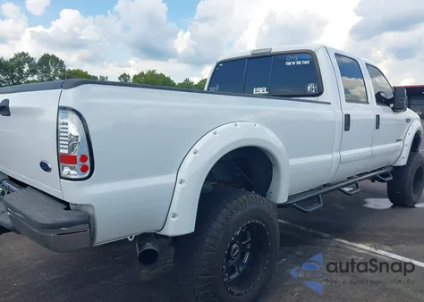 2002 Ford F-250 Lariat/Xl/Xlt из США, поврежденный, VIN 1FTNW21F72EC95736